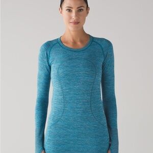53. MSRP$78 Lululemon Swiftly Tech Long Sleeve Crew Indian Ocean / Black Size 10